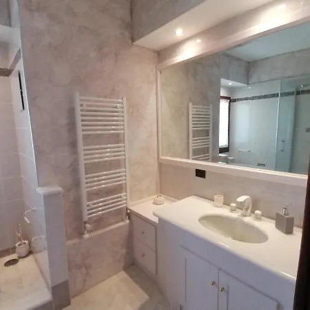 Frühstückspension Sardinia House 3*
