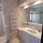 לינה וארוחת בוקר Sardinia House 3*