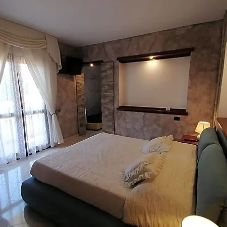 住宿加早餐酒店 Sardinia House 奧爾比亞