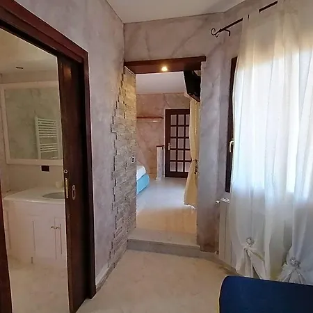 Sardinia House 奧爾比亞